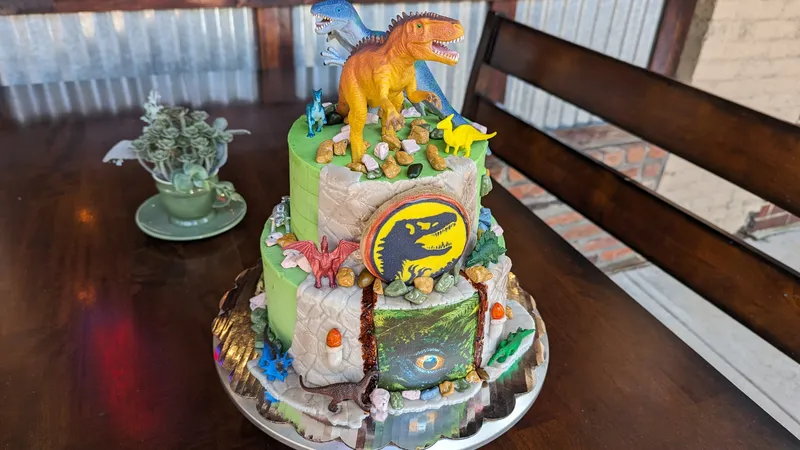 dinosaur cake